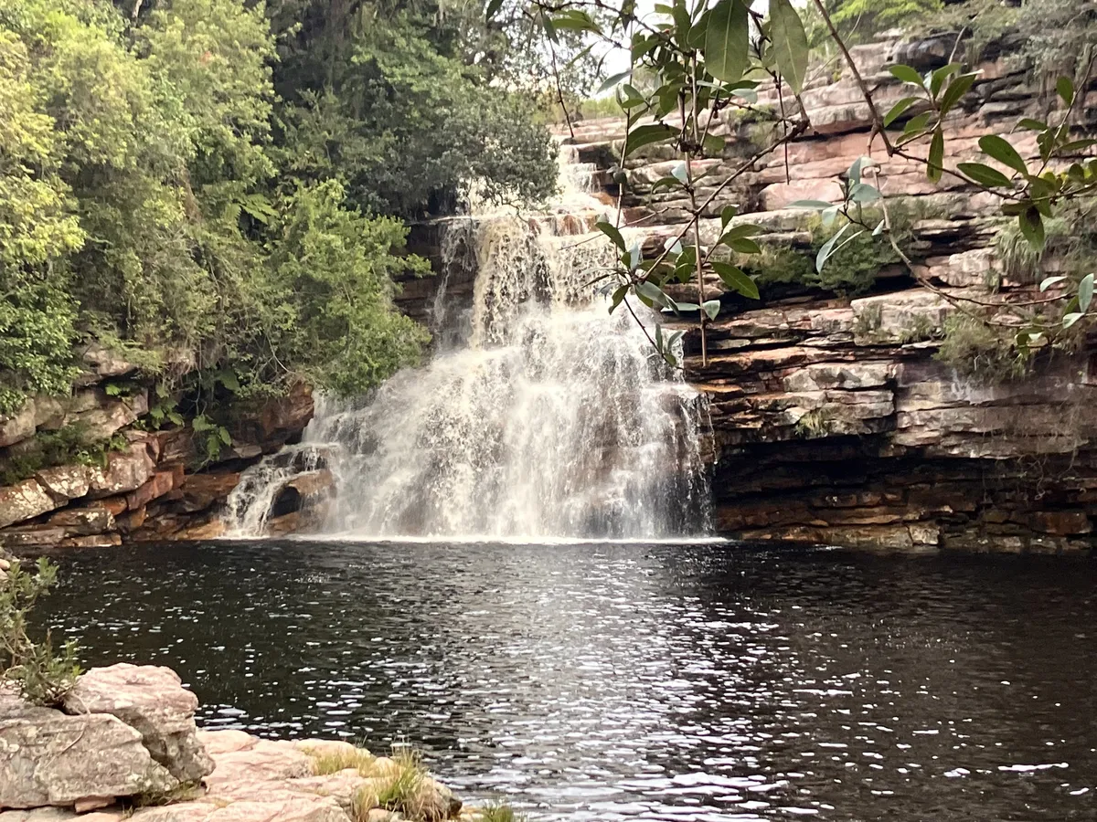 Piscine naturelle et cascade du Poço do Diabo sur la rivière Mucugezinho